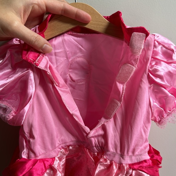 Princess Peach 2T costume - Picture 5 of 7